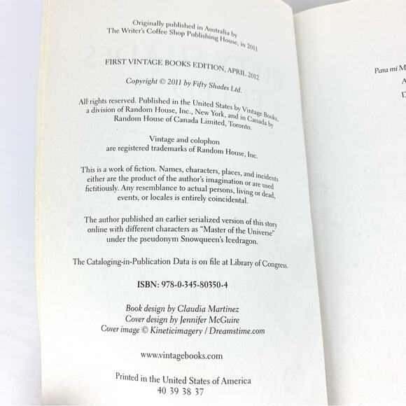 Fifty Shades Freed E.L. James 3rd Book in the Trilogy Romance Vintage Books 2012 - Picture 4 of 15